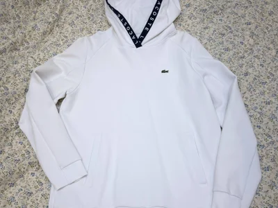 Худи LACOSTE