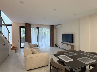 4 room Private House For Rent