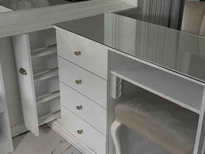 Стол маникюрный IKEA (100x50x85)