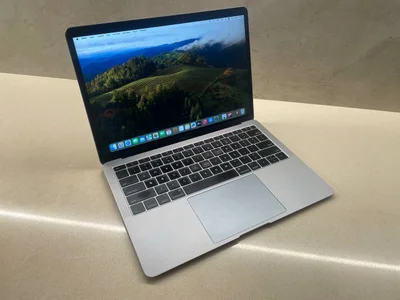 MacBook Air 2018 8/256GB