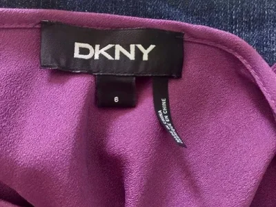 Дизайнерское летнее платье от Donna Karen (DKNY). Фиолетовый цвет, ни разу не ношено. Размер 6-8.
