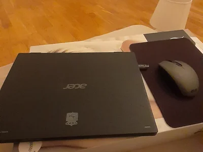 Acer TravelMate B118