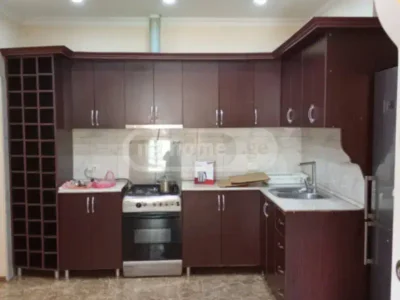 3-комнатная квартира в Химшиашвилиском районе