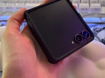 Samsung Galaxy Z Flip 8