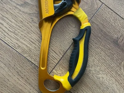 Подъемное устройство жумар Petzl