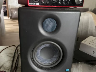 Звуковая карта Focusrite с двумя входами