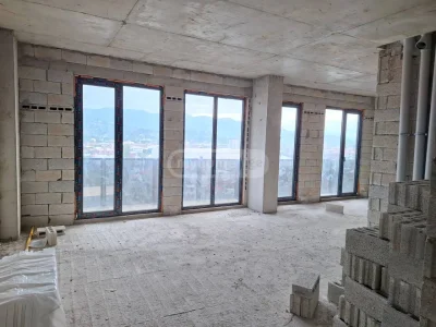 2-комнатная квартира в районе Багратиони, 54 м²