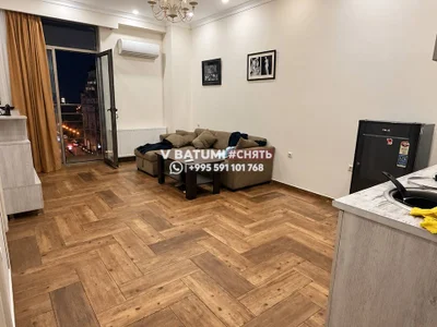 2-комнатная квартира с 1 спальней в Гумбати, $600