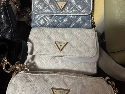 Рюкзак GUESS