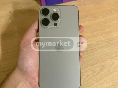 Мобильный телефон Apple