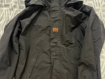 Ветровка Helly Hansen, размер XS