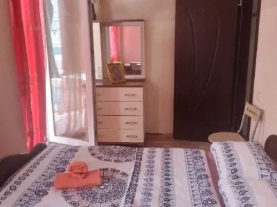 1+1, 3 этаж, $350