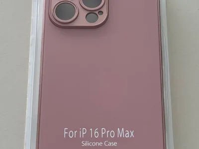 Чехол на iPhone 16 Pro Max