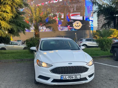 Ford Fusion Hybrid 2017