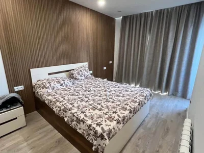 1+1, Згвинспирис 1, $650