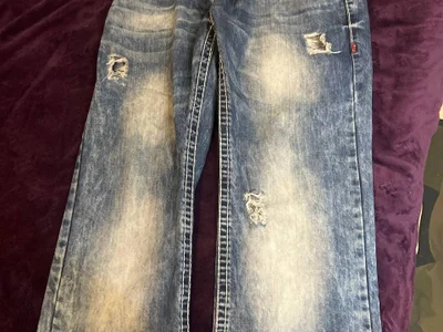 Джинсы True Religion