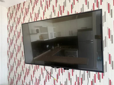 Телевизор 42 дюйма Vestel 3D SMART с приставкой Xiaomi
