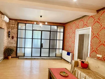 Двухкомнатная квартира в Старом Батуми, 60 м²