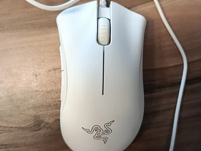 Игровая мышь Razer DeathAdder Essential White