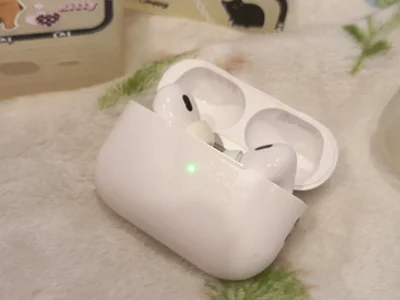 Беспроводные наушники AirPods реплика с 2 чехлами