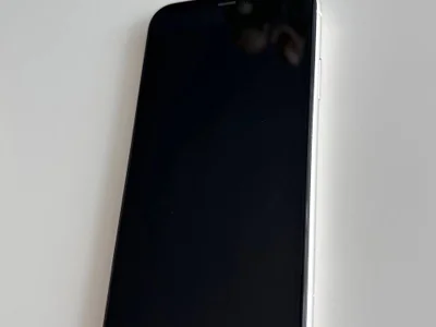 iPhone 11 64GB Белый