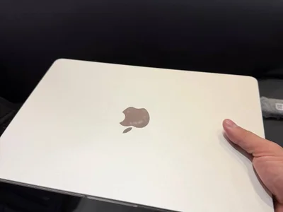 MacBook Air 13.3 M4 16GB/256GB