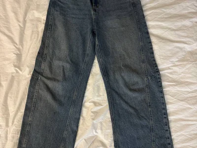 Джинсы и брюки Zara M