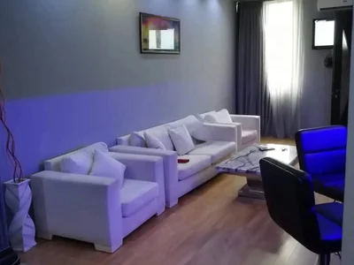 1+1 в комплексе Гумбати, 15 этаж, $500 до июля