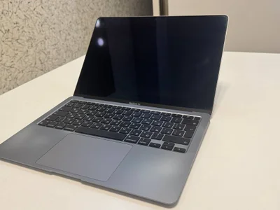 MacBook Air M1 13 8/256GB