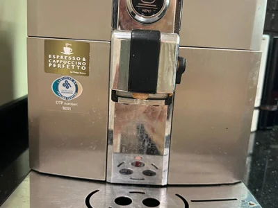 Кофемашина Philips Saeco