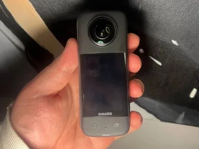 Insta360 X3