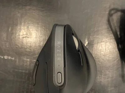Вертикальная мышь Razer Mouse Pro Click V2
