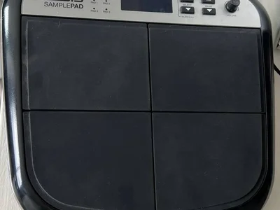 Барабанный сэмплер Alesis Sample Pad 4