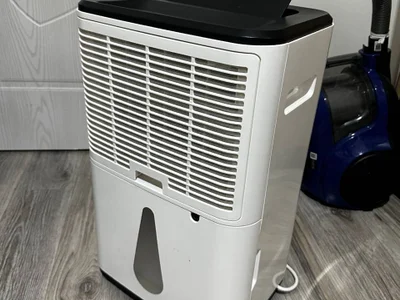 Осушитель воздуха Sencor SDH 3028WH