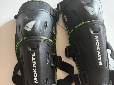 Наколенники MOKAITE