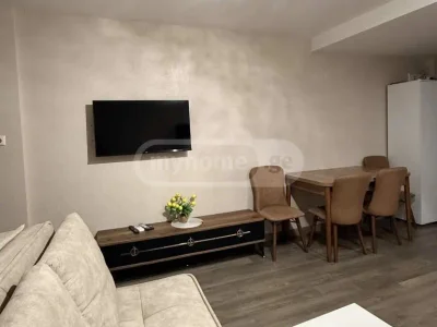 3-комнатная квартира, 75 м², $600