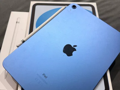 iPad 10th Generation 64GB Wi-Fi и Apple Pencil 1