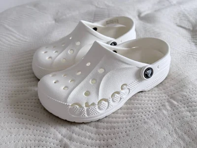 Детские белые кроксы Crocs J 1