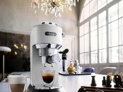 Кофемашина De'Longhi Dedica Style EC685.W