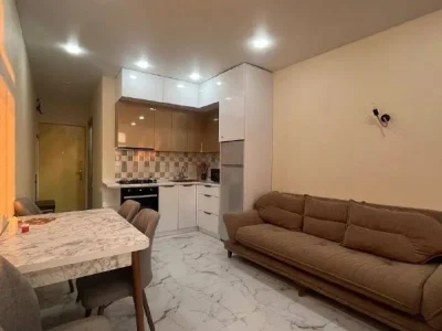 Студия, $400