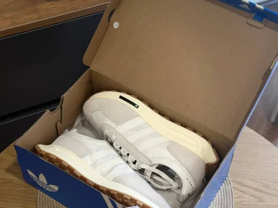 Кроссовки Adidas Originals RETROPY E5