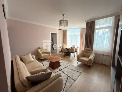 Комфортную 1+1 вблизи Grand Mall, $110000