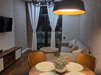 1+1 на улице Пиросмани, $600