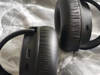 Наушники JBL Tune 670 NC