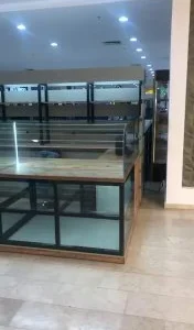 Стенд для продажи сладостей и кофе