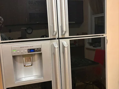 Холодильник HITACHI
