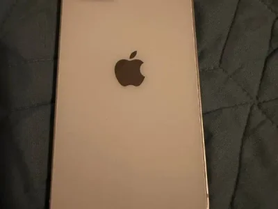 iPhone 13 128GB Starlight