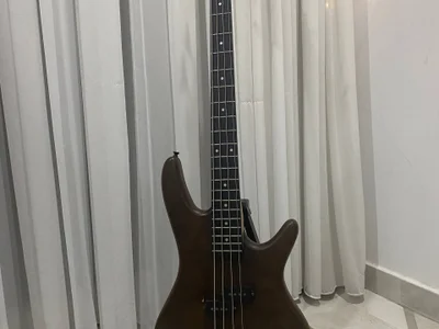 Бас-гитара Ibanez GSR200B GIO