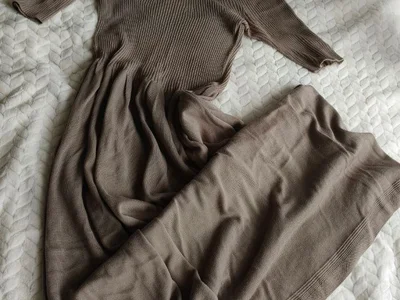 Платье UNIQLO XS
