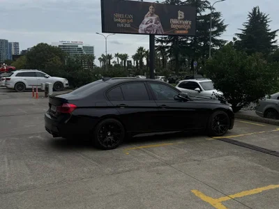 BMW 335i RWD